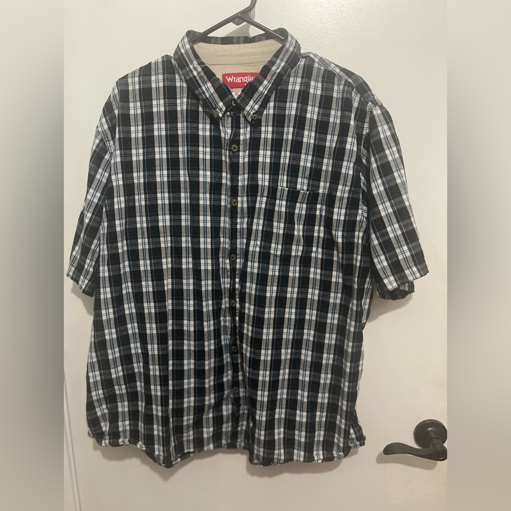 Wrangler Men's Black Plaid Shirt